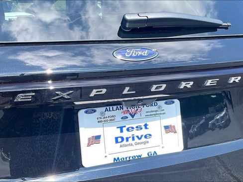 Used 2026 Ford Explorer Active AWD/4WD image 26