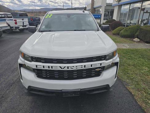 Used 2022 Chevrolet Silverado 1500 Custom image 9