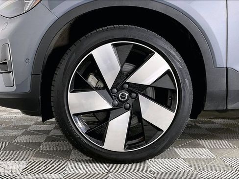 Used 2023 Volvo C40 P8 Recharge Ultimate AWD/4WD image 8