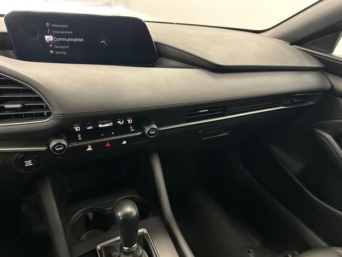 Used 2023 MAZDA MAZDA3 s image 24