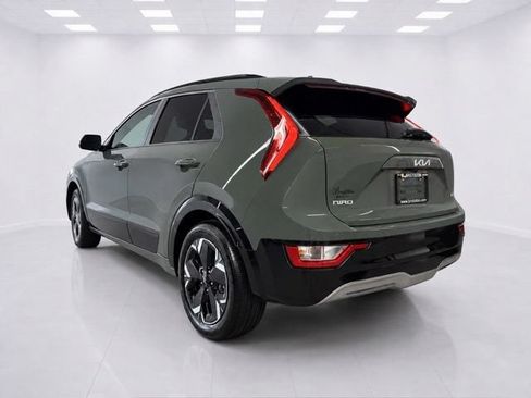 Used 2024 Kia Niro Wind w/ Wind Preserve Package FWD image 6