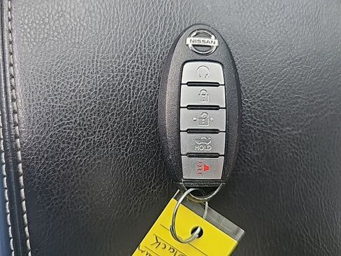 Used 2016 Nissan Maxima Platinum FWD image 26