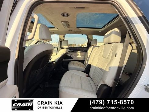 Used 2024 Kia Telluride SX Prestige w/ Towing Package AWD/4WD image 4