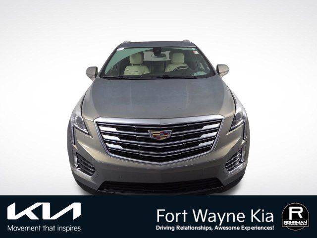 Used 2018 Cadillac XT5 Luxury w/ Driver Awareness Package FWD image 3