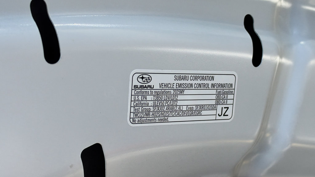 Certified 2025 Subaru Outback Touring XT AWD/4WD image 28