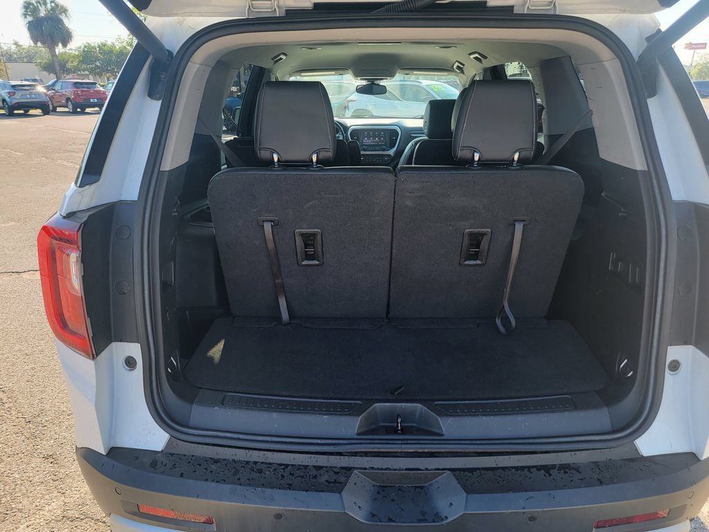 Used 2021 GMC Acadia SLT FWD image 9