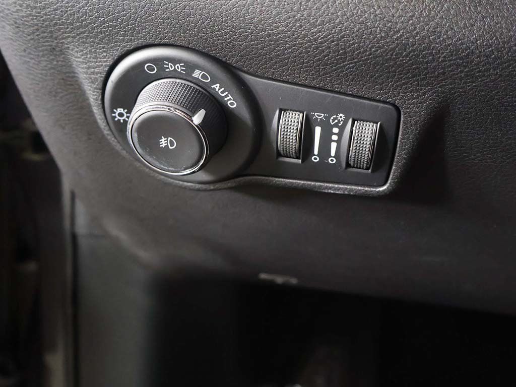 Used 2024 Jeep Compass Limited AWD/4WD image 35