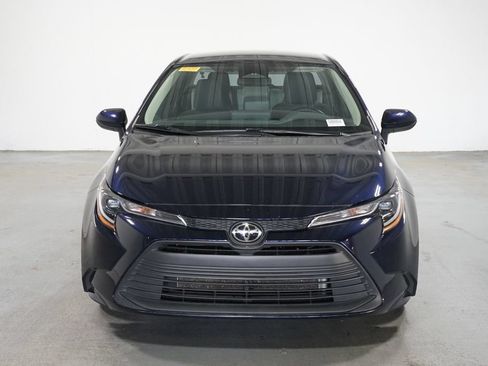 Certified 2025 Toyota Corolla LE FWD image 2
