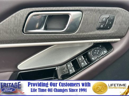 New 2026 Ford Explorer Platinum image 11
