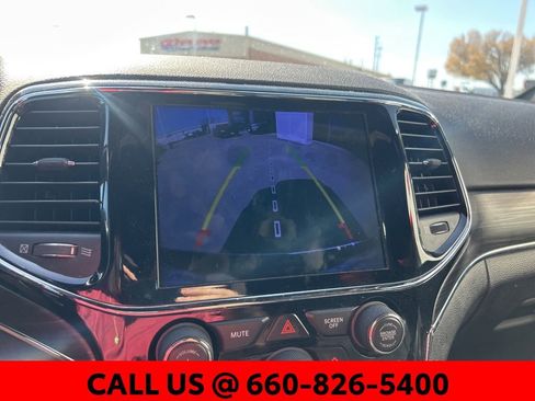 Used 2019 Jeep Grand Cherokee Limited w/ Luxury Group II image 14