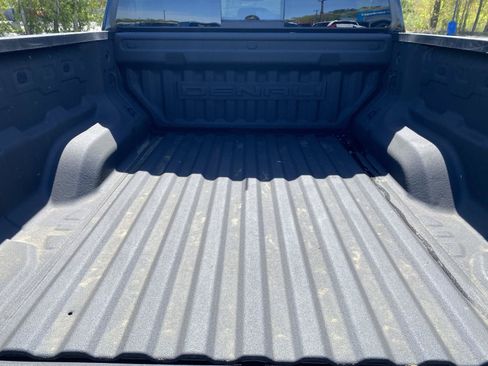 Used 2023 GMC Canyon Denali AWD/4WD image 6