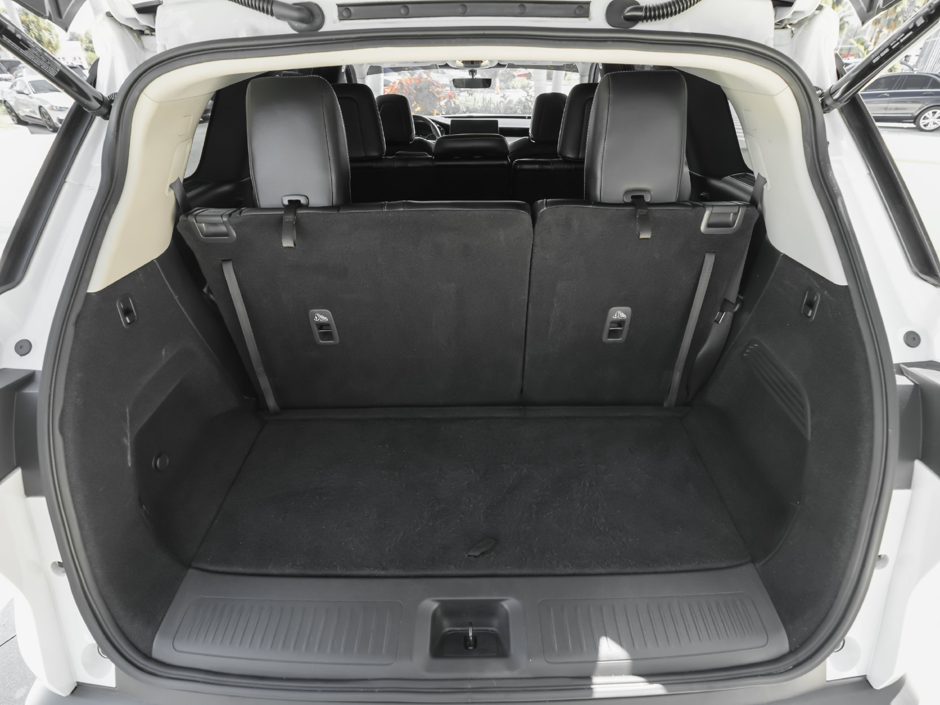 Certified 2024 INFINITI QX60 Pure FWD image 24