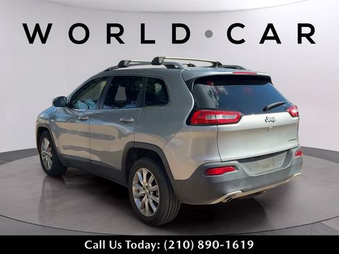 Used 2016 Jeep Cherokee Limited FWD image 10