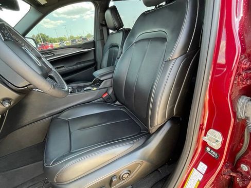Used 2025 Jeep Grand Cherokee L Limited w/ Luxury Tech Group II AWD/4WD image 10