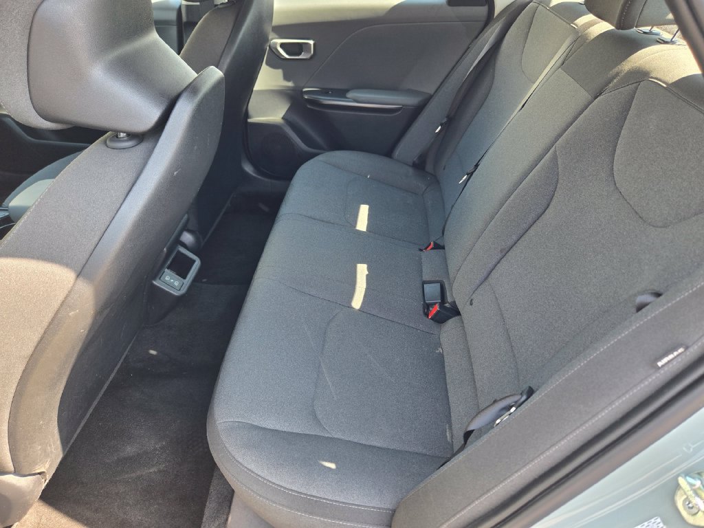 Used 2025 Kia K4 FWD image 10