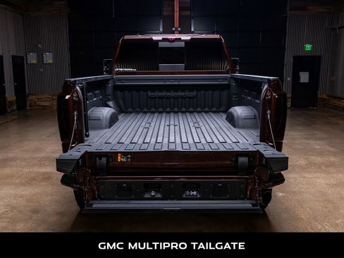 Used 2024 GMC Sierra 2500 Denali Ultimate w/ Max Trailering Package AWD/4WD image 8