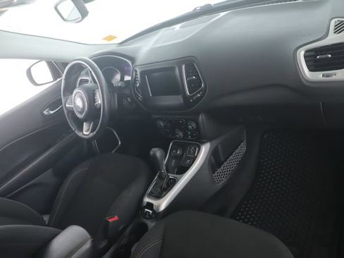 Used 2019 Jeep Compass Sport w/ Cold Weather Group AWD/4WD image 27