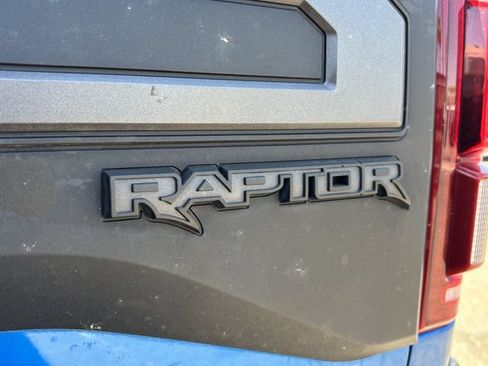 Used 2019 Ford F150 Raptor w/ Equipment Group 802A Luxury AWD/4WD image 9