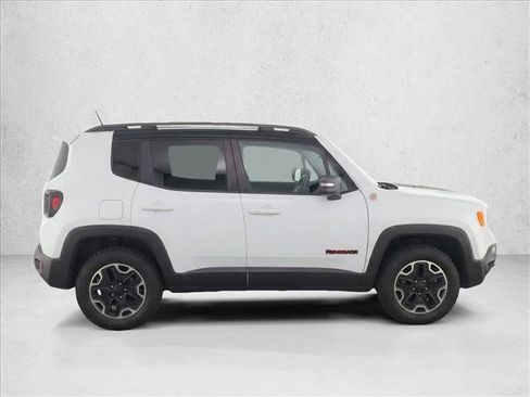 Used 2017 Jeep Renegade Trailhawk AWD/4WD image 8
