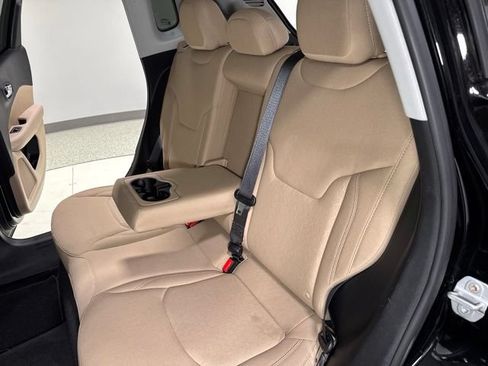 Used 2018 Jeep Compass Sport FWD image 23