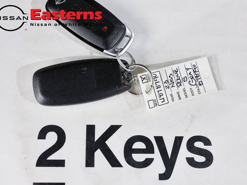 Used 2023 Nissan Rogue S AWD/4WD image 25