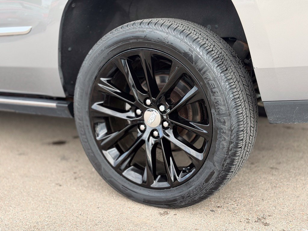 Used 2017 Cadillac Escalade Premium Luxury AWD/4WD image 27