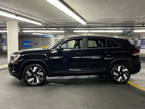 Used 2024 Volkswagen Atlas Cross Sport SE w/ Panoramic Sunroof Package AWD/4WD image 34