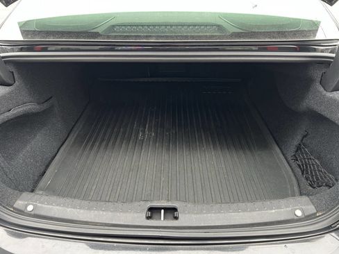 Used 2017 Volvo S90 T6 Momentum w/ Vision Package image 17