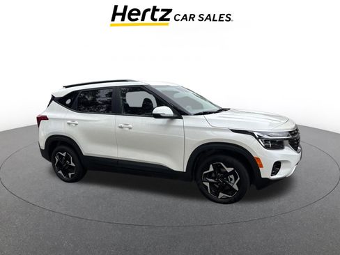 Used 2025 Kia Seltos S image 1