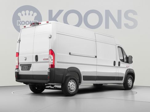 Used 2026 RAM ProMaster 2500 w/ Convenience Group FWD image 4