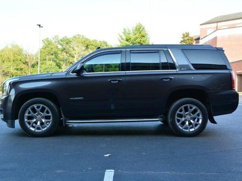 Used 2017 GMC Yukon SLT RWD image 8
