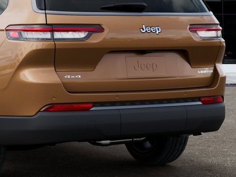 New 2026 Jeep Grand Cherokee L Limited AWD/4WD image 13