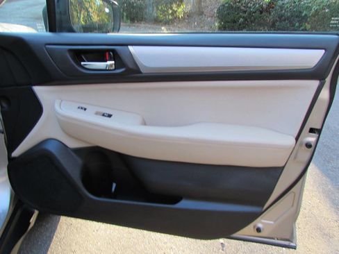 Used 2019 Subaru Outback 2.5i Premium w/ Popular Package #2 image 35