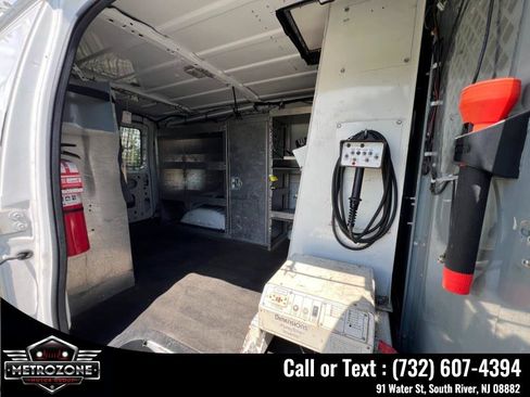 Used 2012 Ford E-350 and Econoline 350 Super Duty w/ PWR Group RWD image 15