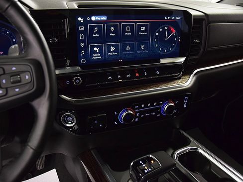 Used 2024 GMC Sierra 1500 Elevation image 23