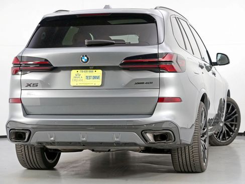Used 2024 BMW X5 sDrive40i w/ M Sport Package image 5