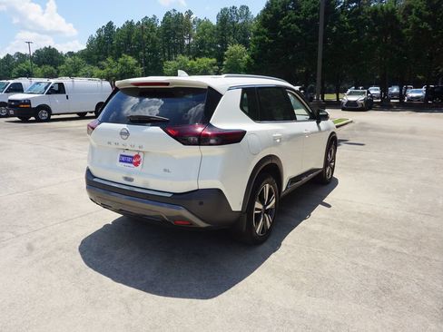 Used 2023 Nissan Rogue SL w/ SL Premium Package FWD image 21
