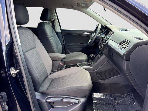 Used 2020 Volkswagen Tiguan S image 26