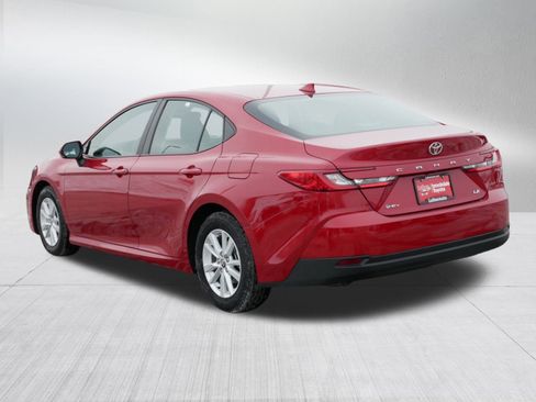 Certified 2025 Toyota Camry LE image 5
