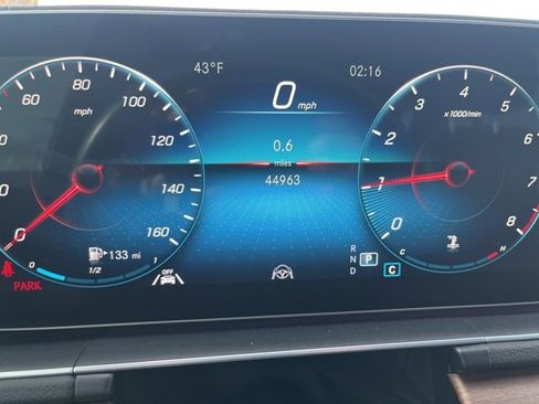 Used 2022 Mercedes-Benz GLE 350 4MATIC image 9