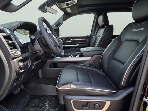 New 2026 RAM 1500 Laramie AWD/4WD image 22