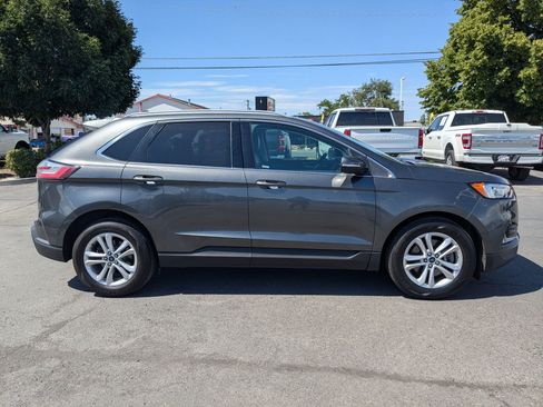 Used 2020 Ford Edge SEL w/ Cold Weather Package AWD/4WD image 2