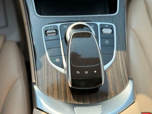 Used 2015 Mercedes-Benz C 300 4MATIC Sedan image 53