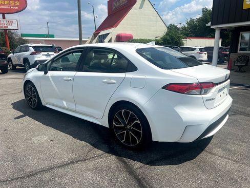Used 2020 Toyota Corolla LE image 9