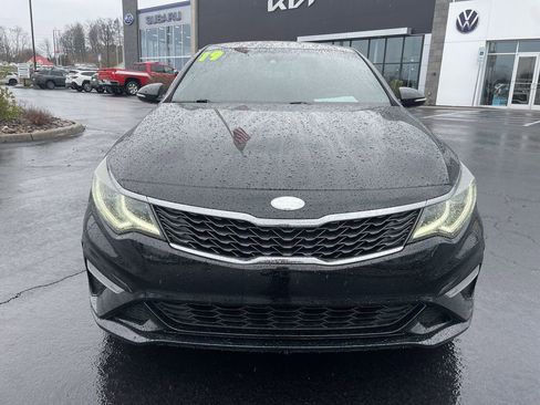 Used 2019 Kia Optima LX image 2