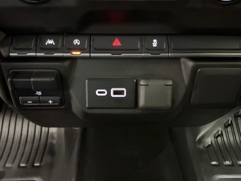 Used 2025 Chevrolet Silverado 1500 W/T w/ WT Value Package image 17