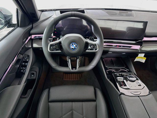 New 2027 BMW 550e xDrive w/ Premium Package AWD/4WD image 24