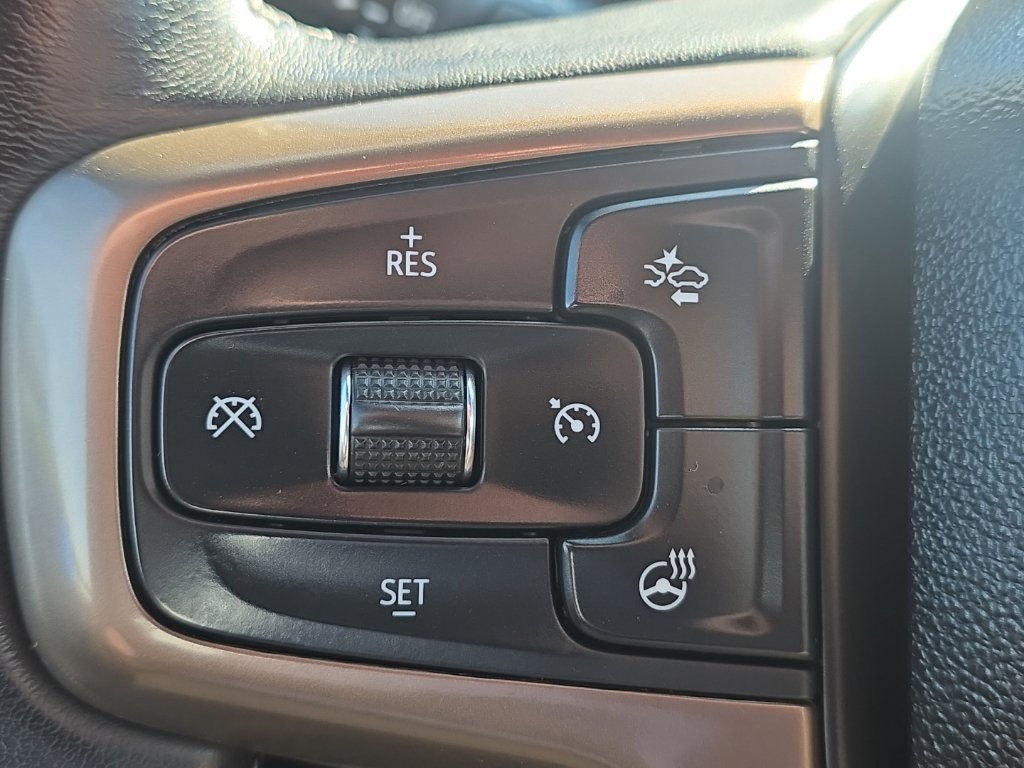 Used 2022 Chevrolet Silverado 3500 High Country AWD/4WD image 28