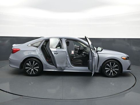 Used 2024 Honda Civic EX image 31