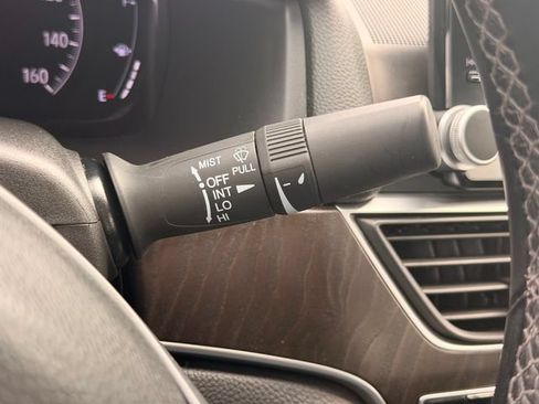 Used 2019 Honda Accord EX-L image 17